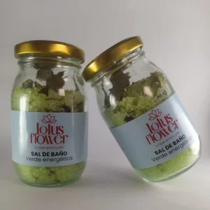 Sal de Baño Verde Energética Lotus Flower con hierbas naturales y sales revitalizantes que equilibran y energizan cuerpo y mente.